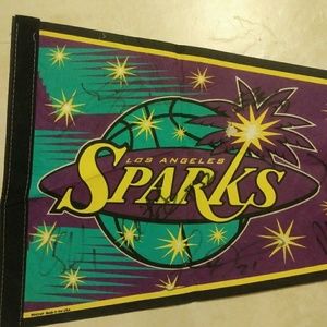 Los angeles sparks autographed flag